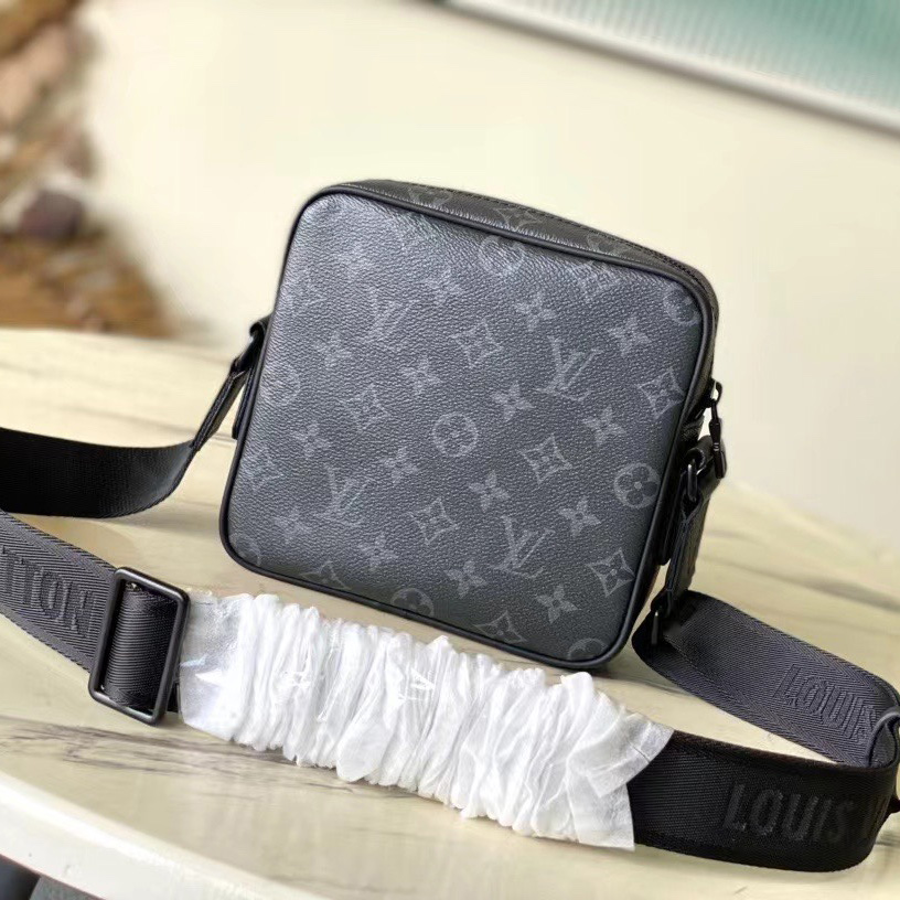 Louis Vuitton Getaway Messenger  M12518 - DopestKickz
