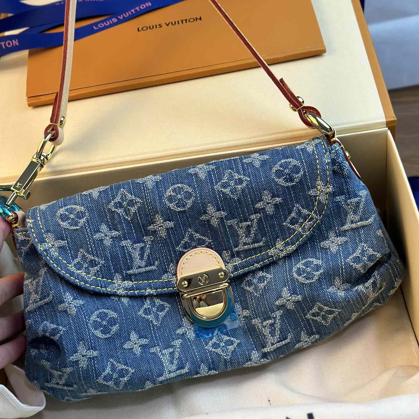 Louis Vuitton 2006 Mini Pleaty Shoulder Bag - DopestKickz