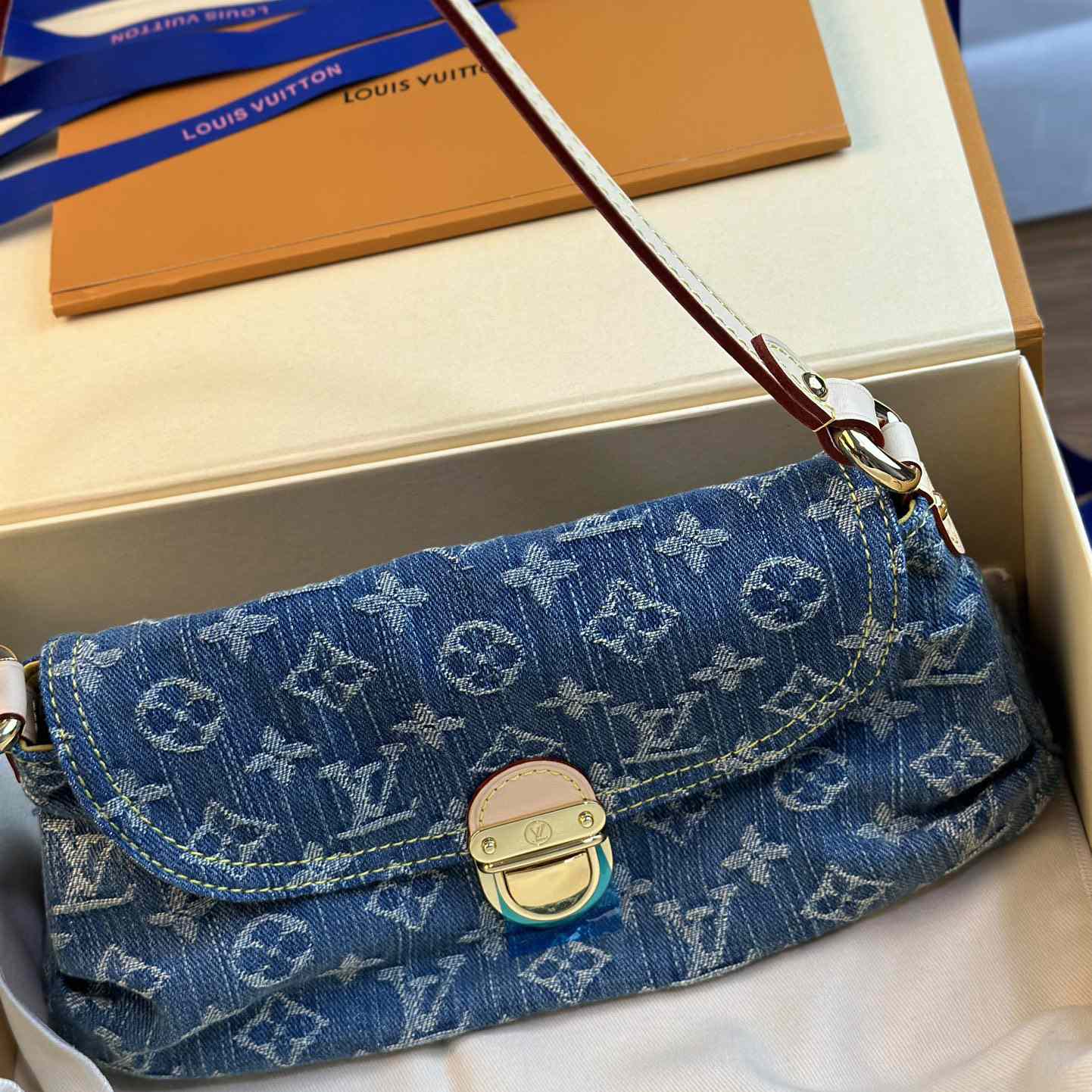 Louis Vuitton 2006 Mini Pleaty Shoulder Bag - DopestKickz