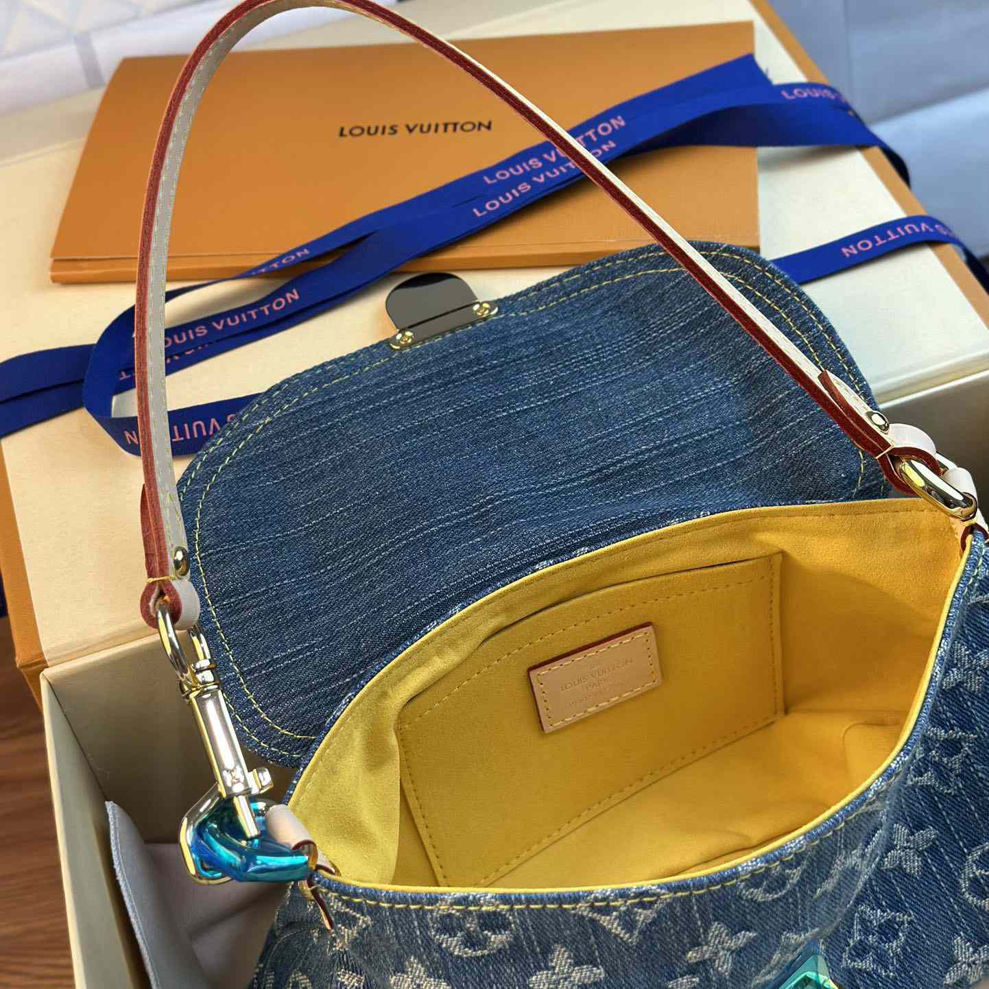 Louis Vuitton 2006 Mini Pleaty Shoulder Bag - DopestKickz