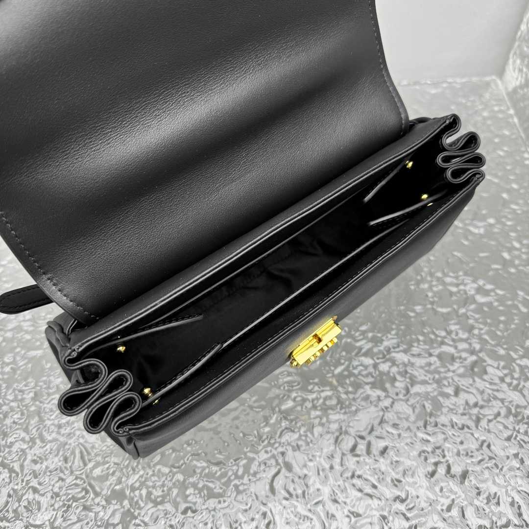 Miu Miu Leather Shoulder Bag - DopestKickz