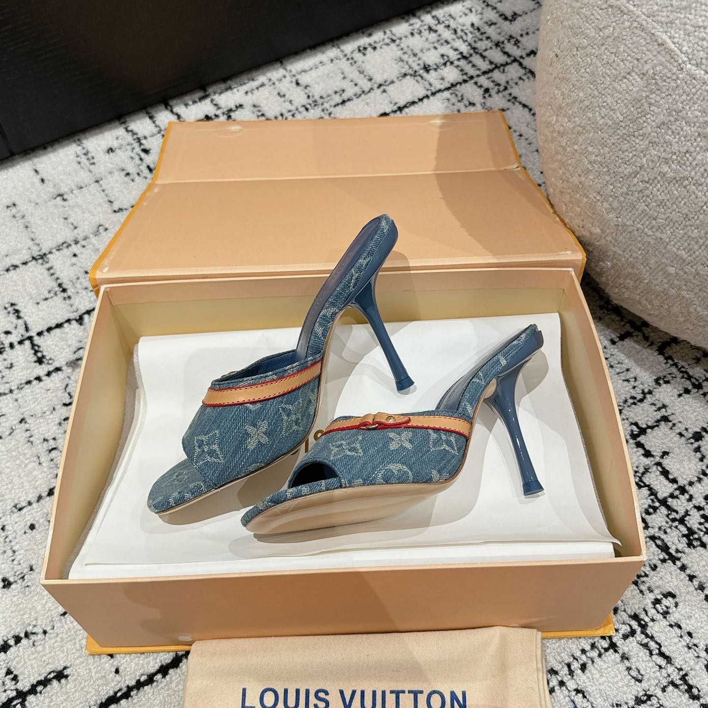 Louis Vuitton Neo Revival Mule   - DopestKickz