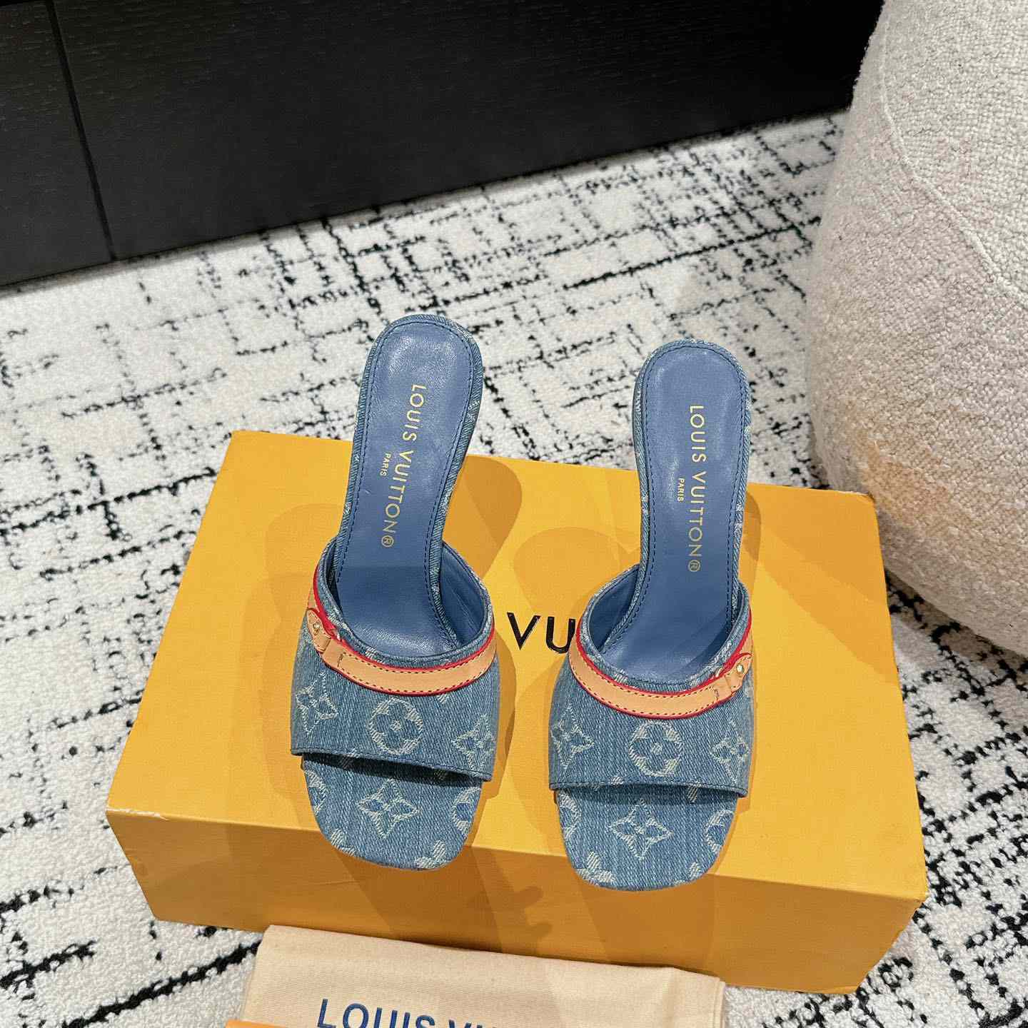 Louis Vuitton Neo Revival Mule   - DopestKickz