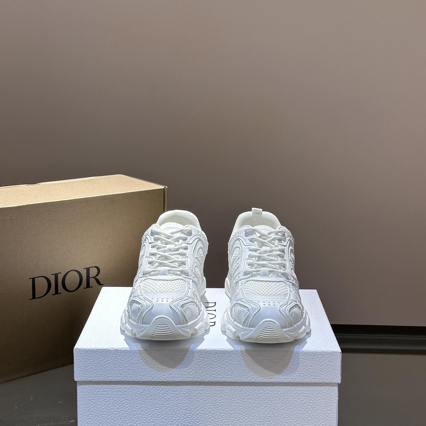 Dior Chrono Sneaker  - DopestKickz