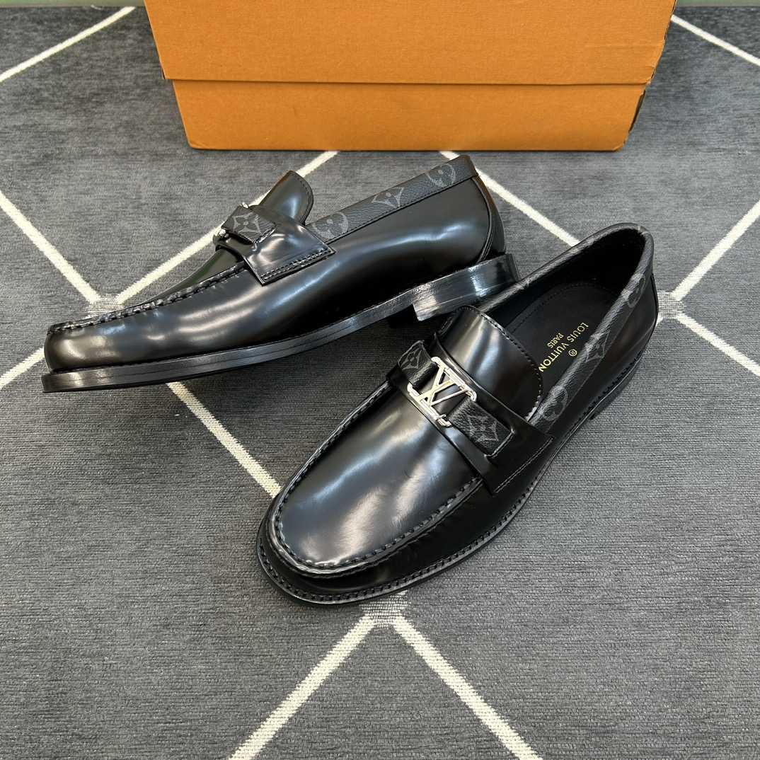 Louis Vuitton Men's Major Leather Loafers - DopestKickz