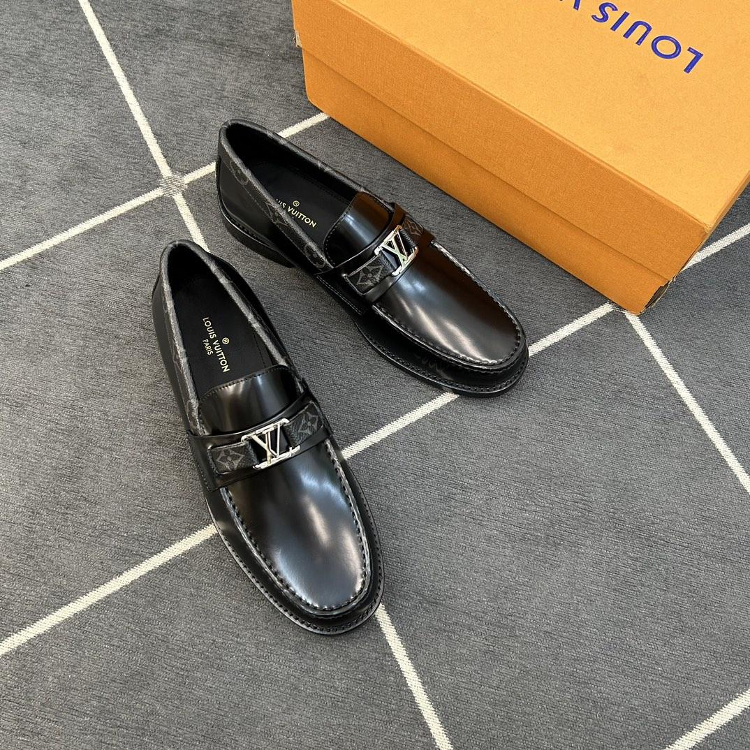 Louis Vuitton Men's Major Leather Loafers - DopestKickz