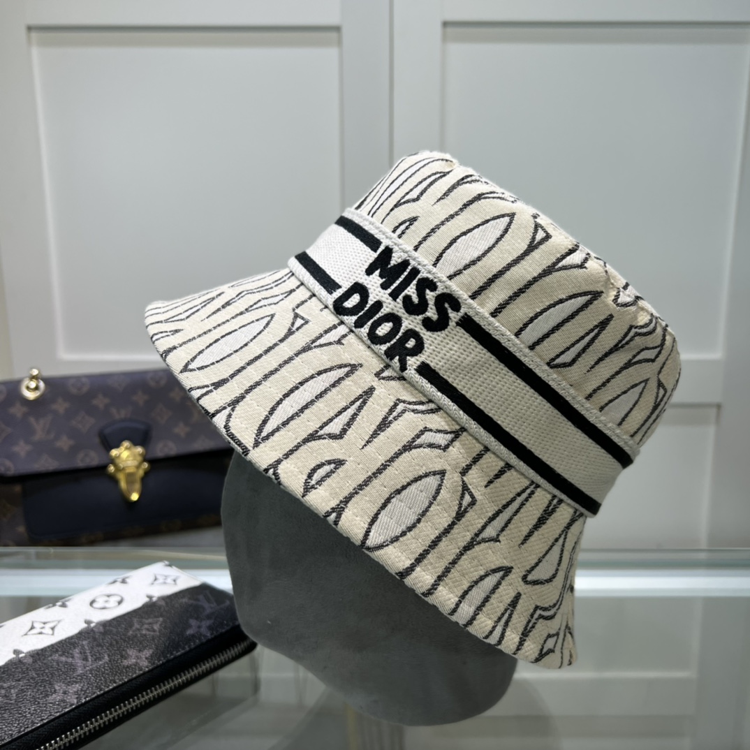 Dior Bucket Hat - DopestKickz