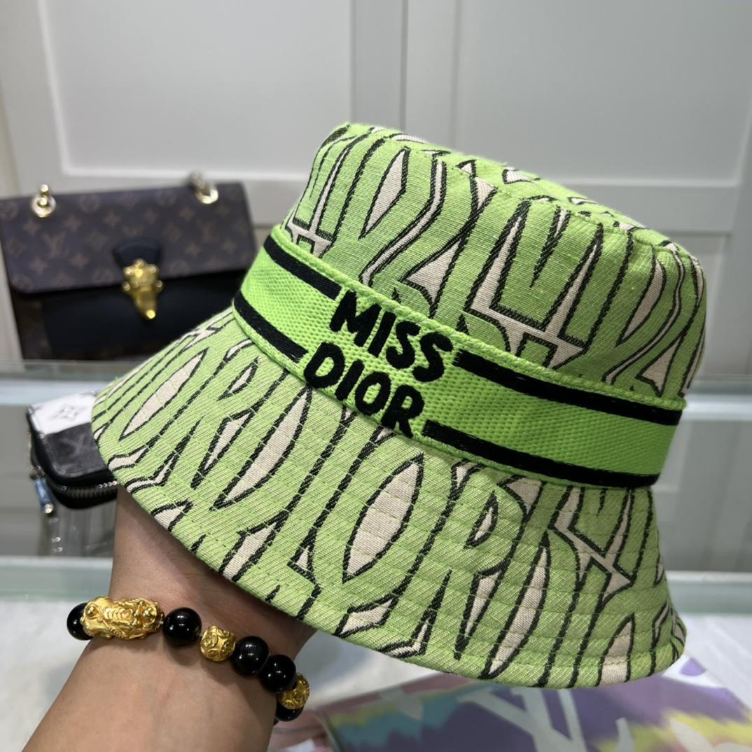 Dior Bucket Hat - DopestKickz