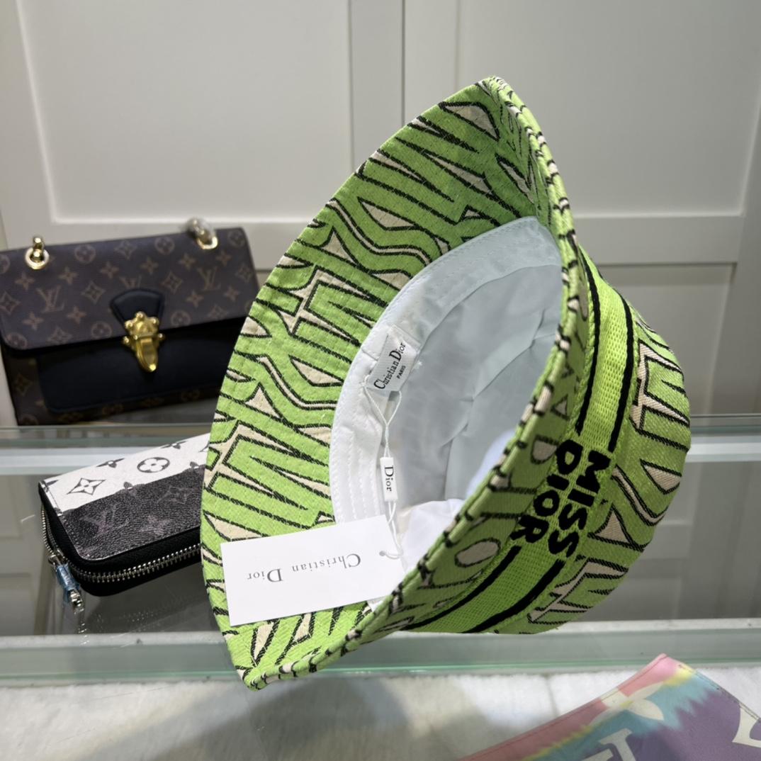 Dior Bucket Hat - DopestKickz