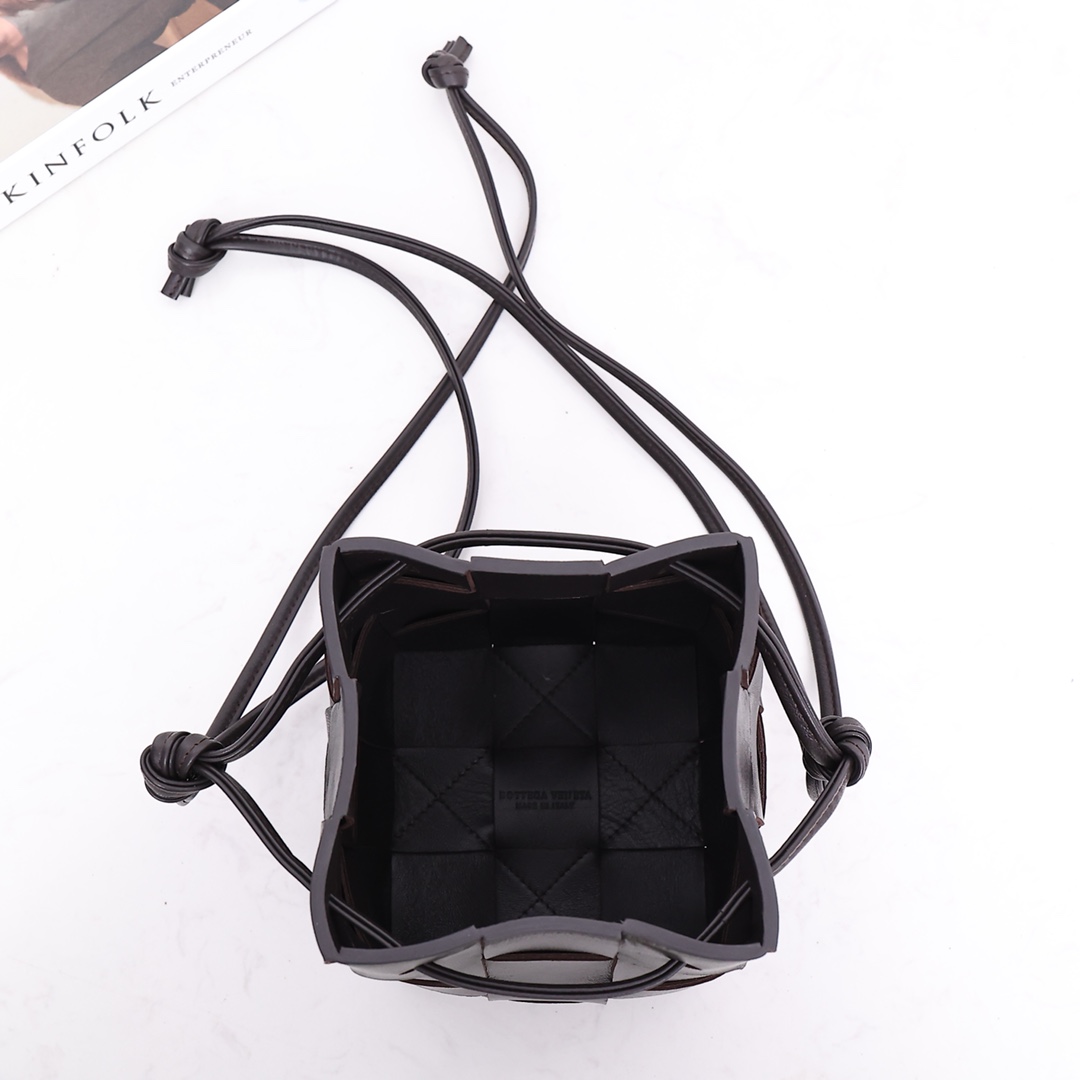 Bottega Veneta Small Cassette Cross-Body Bucket - DopestKickz