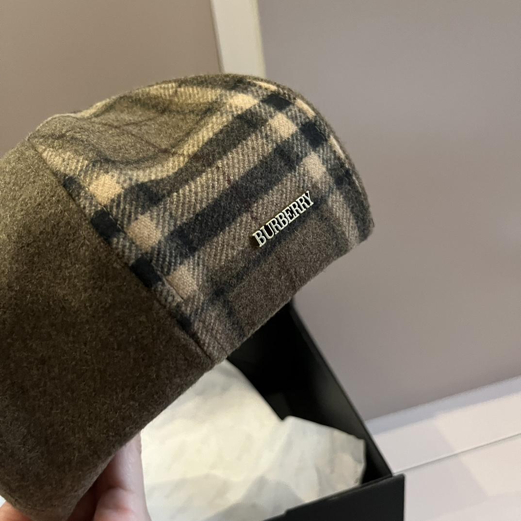 Burberry Beret Hat - DopestKickz
