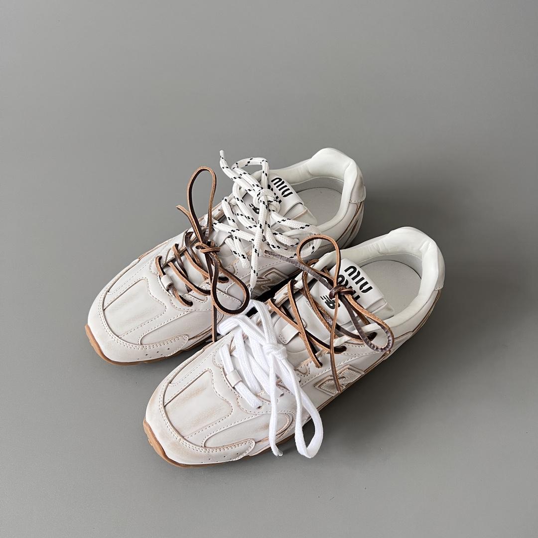 Miu Miu x New Balance 530 Sneakers - DopestKickz