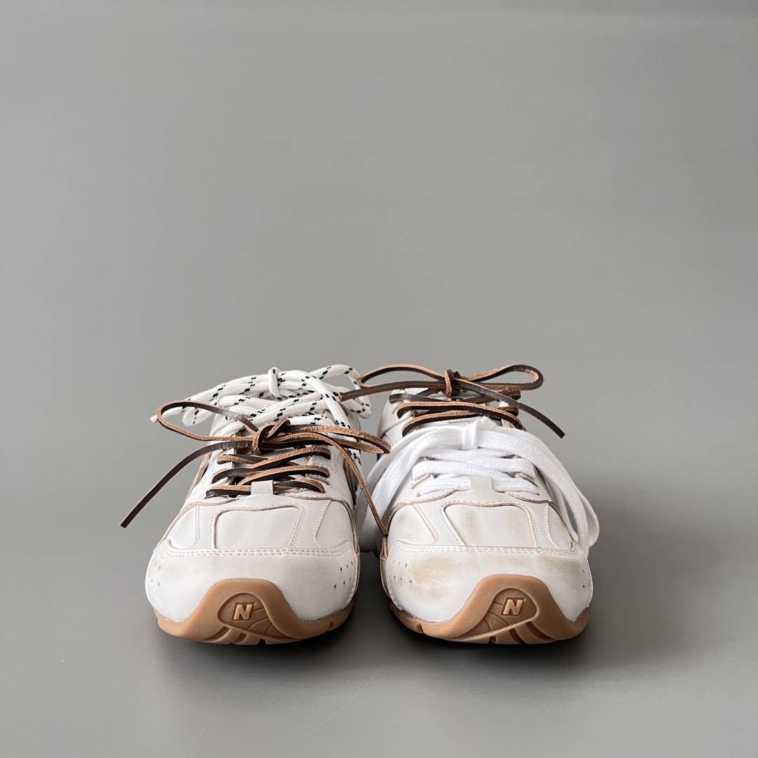 Miu Miu x New Balance 530 Sneakers - DopestKickz