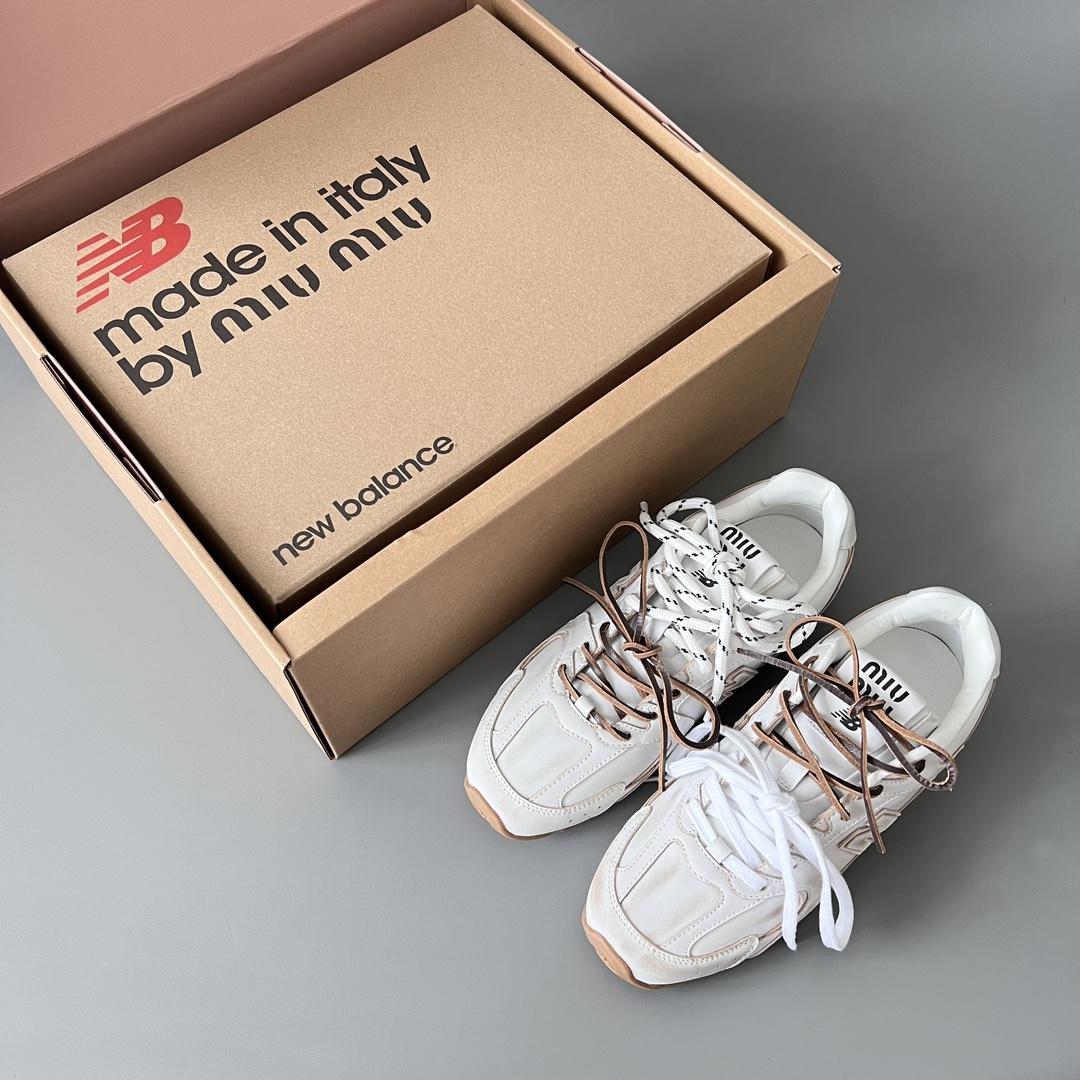 Miu Miu x New Balance 530 Sneakers - DopestKickz