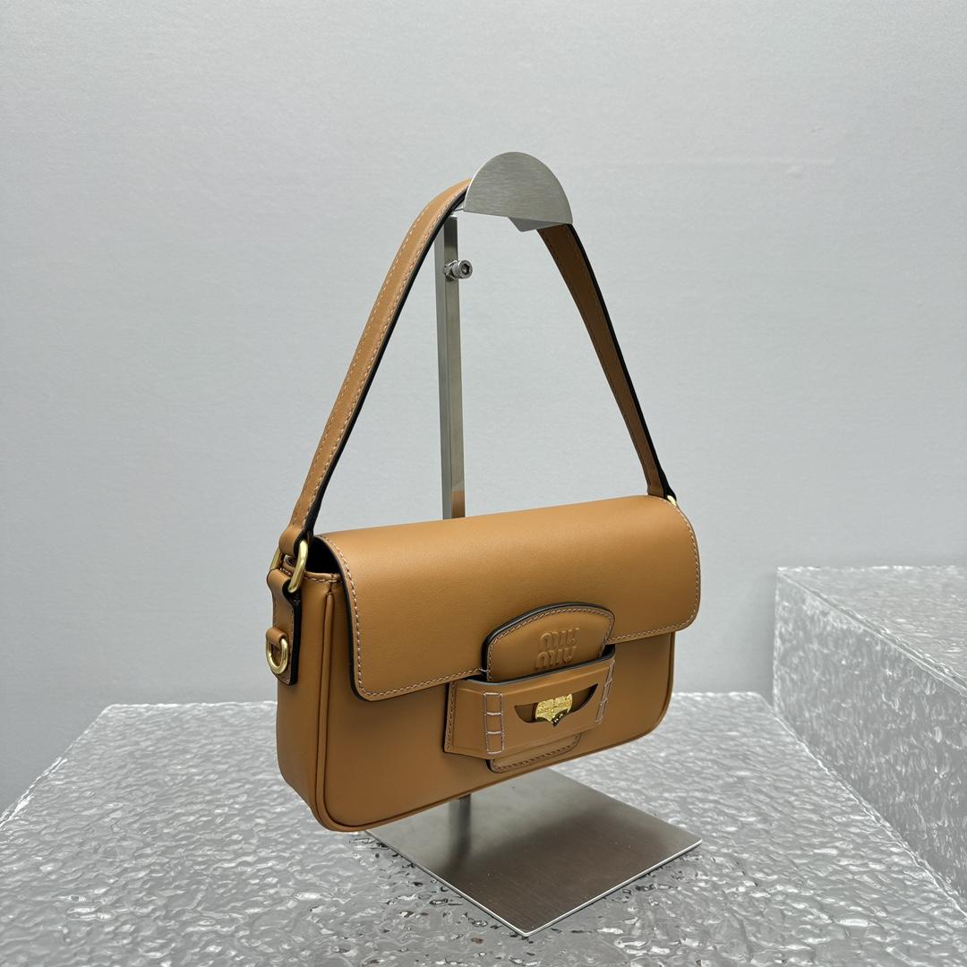 Miu Miu Penny Leather Bag - DopestKickz