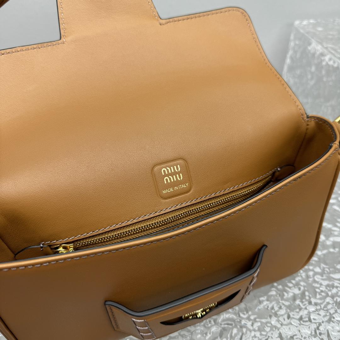 Miu Miu Penny Leather Bag - DopestKickz