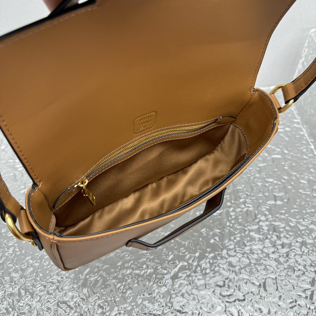 Miu Miu Penny Leather Bag - DopestKickz