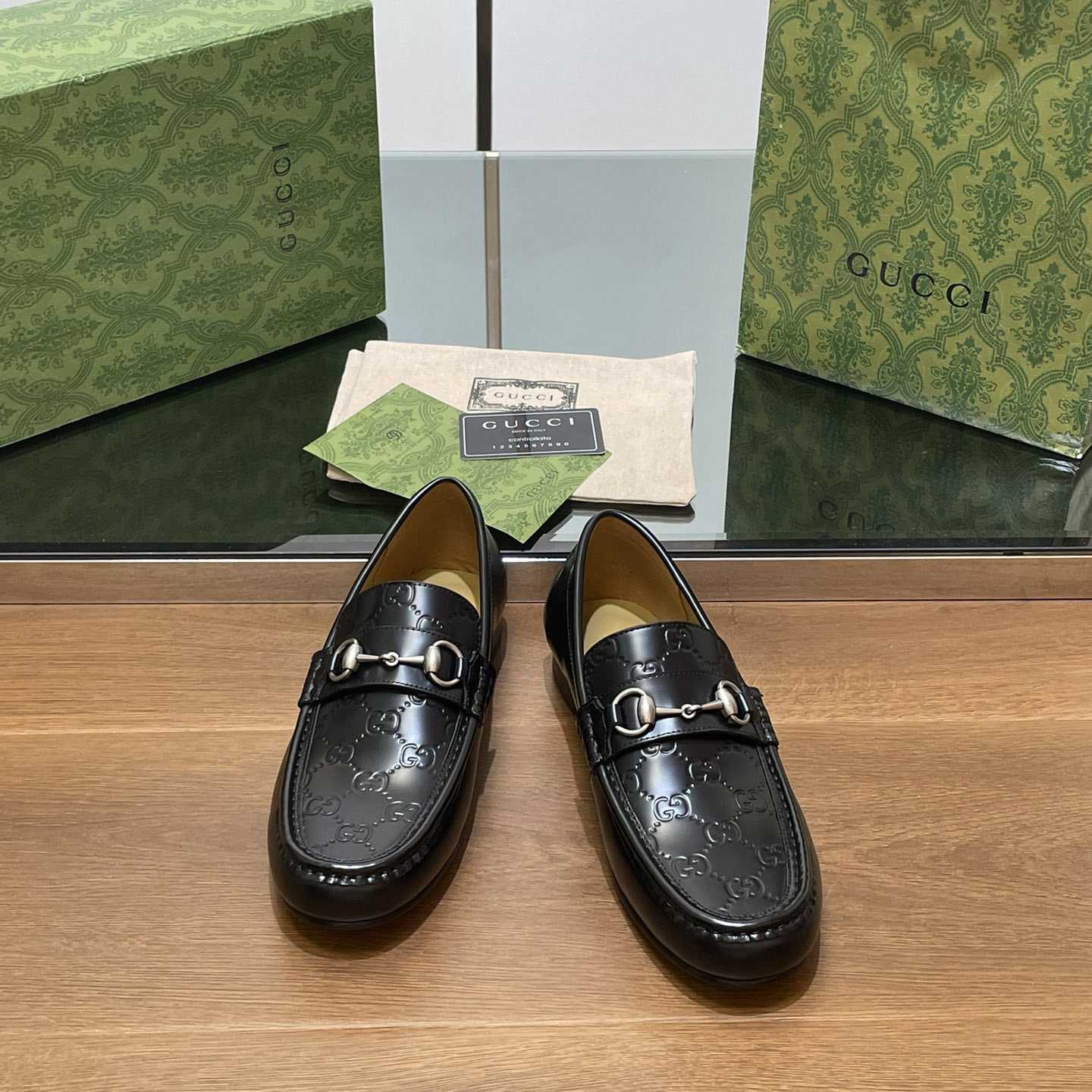 Gucci Men's Loafer With Horsebit - DopestKickz