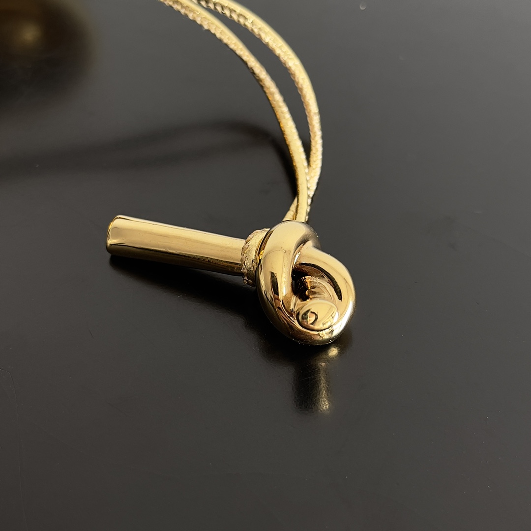 Bottega Veneta Andiamo Clutch 31*13*3cm - DopestKickz