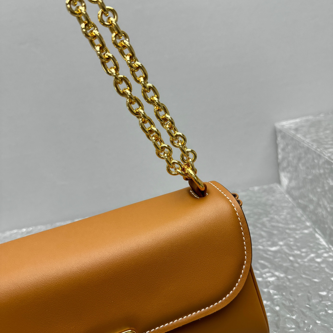 Miu Miu Leather Shoulder Bag - DopestKickz