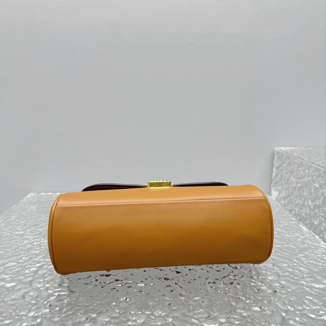 Miu Miu Leather Shoulder Bag - DopestKickz