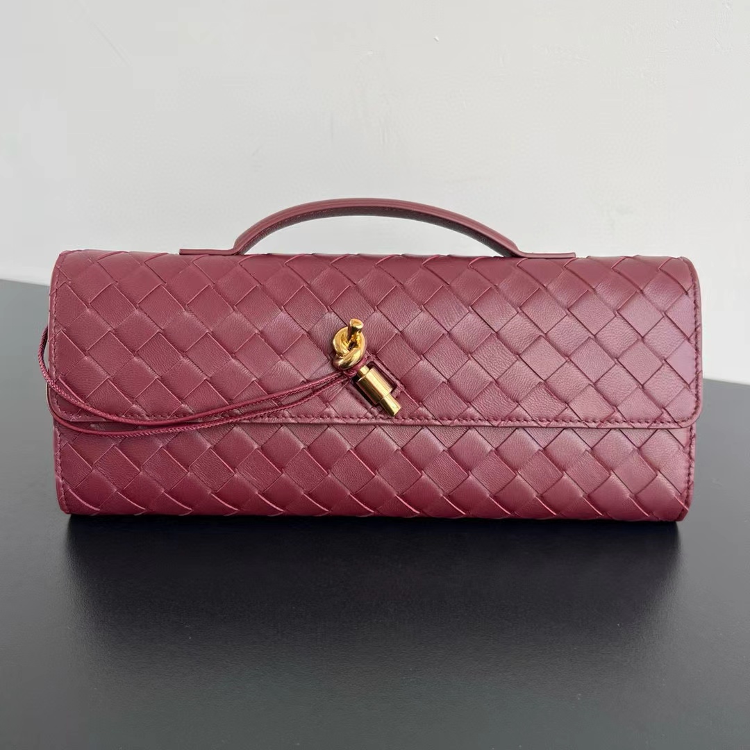 Bottega Veneta Andiamo Clutch - DopestKickz