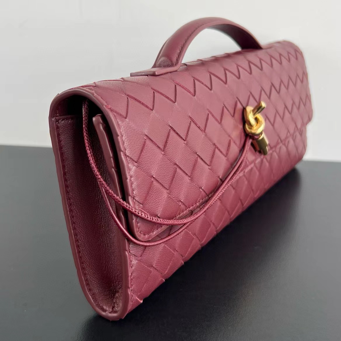 Bottega Veneta Andiamo Clutch - DopestKickz