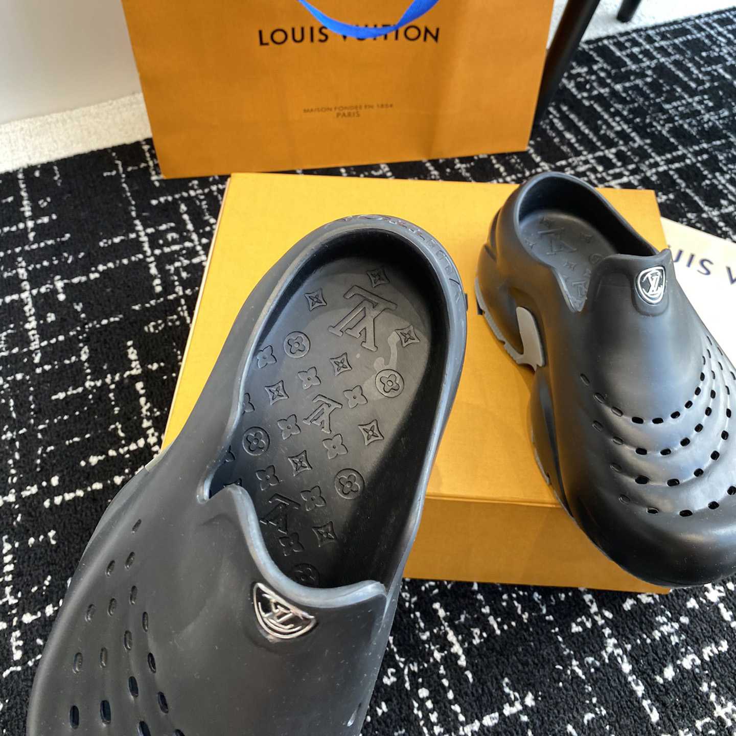 Louis Vuitton LV Shark Clog   1ABSN3 - DopestKickz
