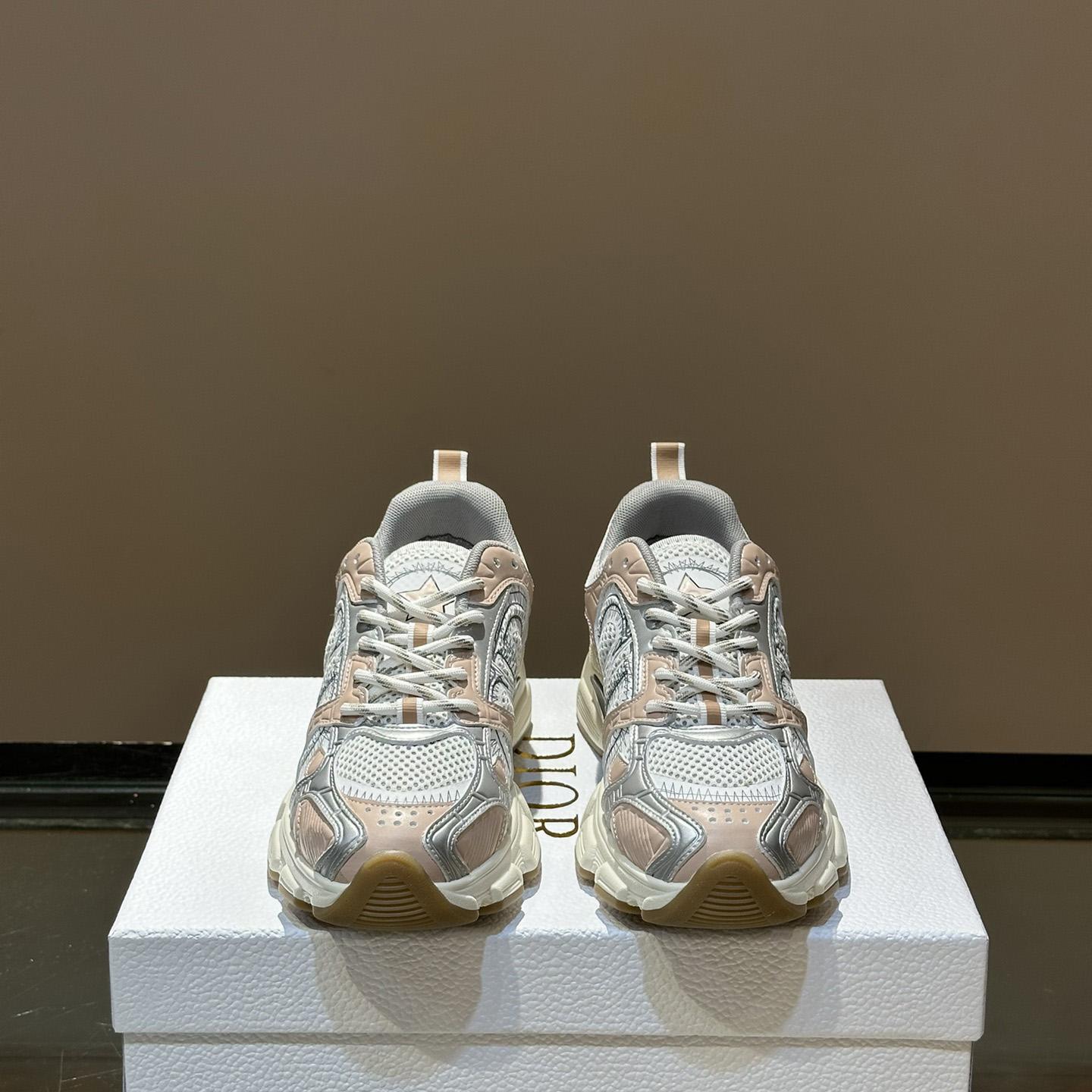 Dior Chrono Sneaker      - DopestKickz