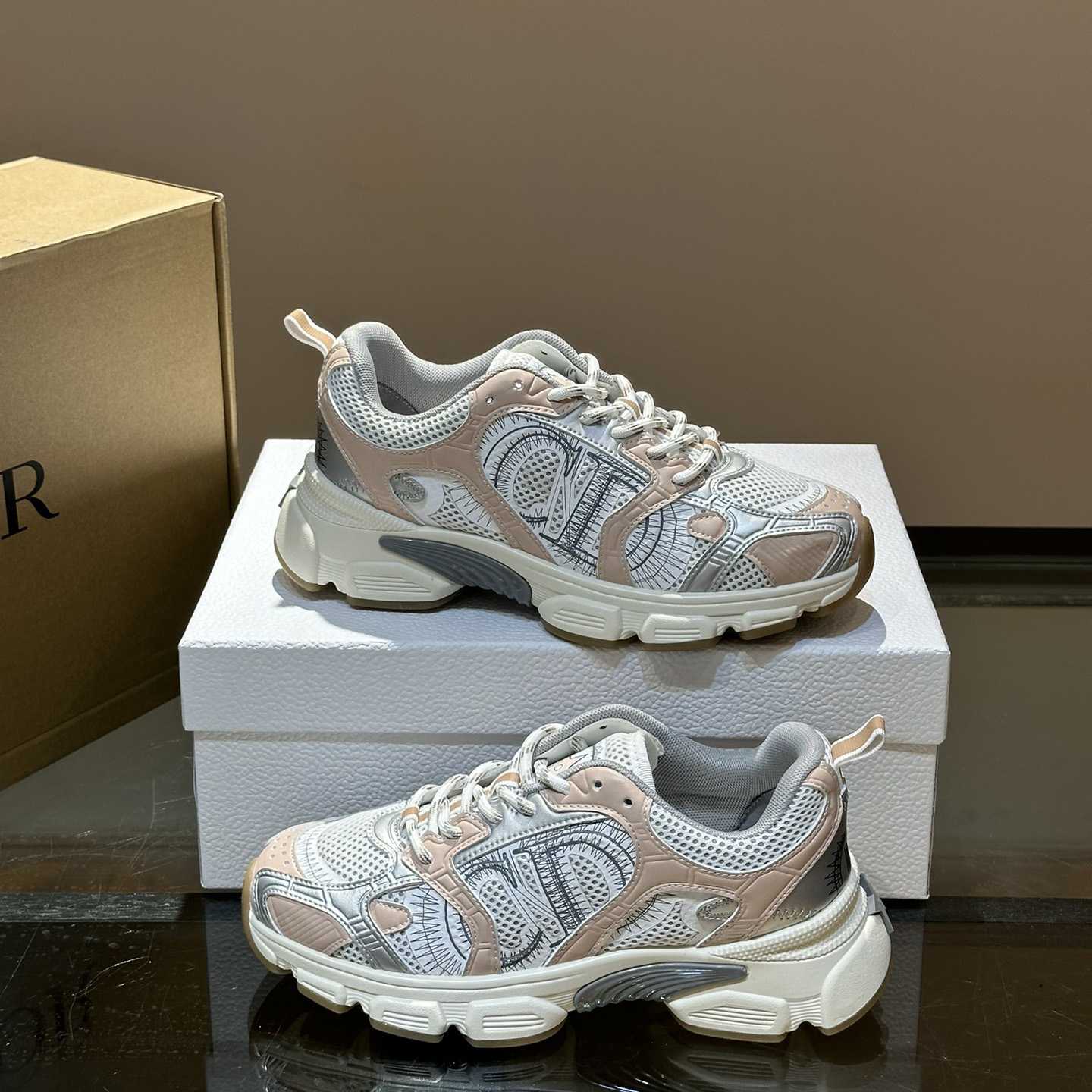 Dior Chrono Sneaker      - DopestKickz