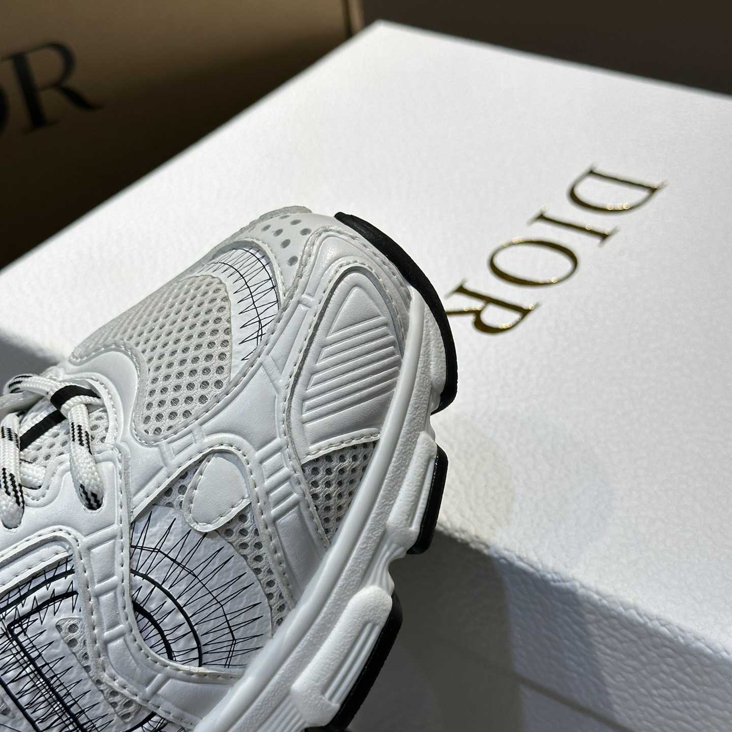 Dior Chrono Sneaker       - DopestKickz
