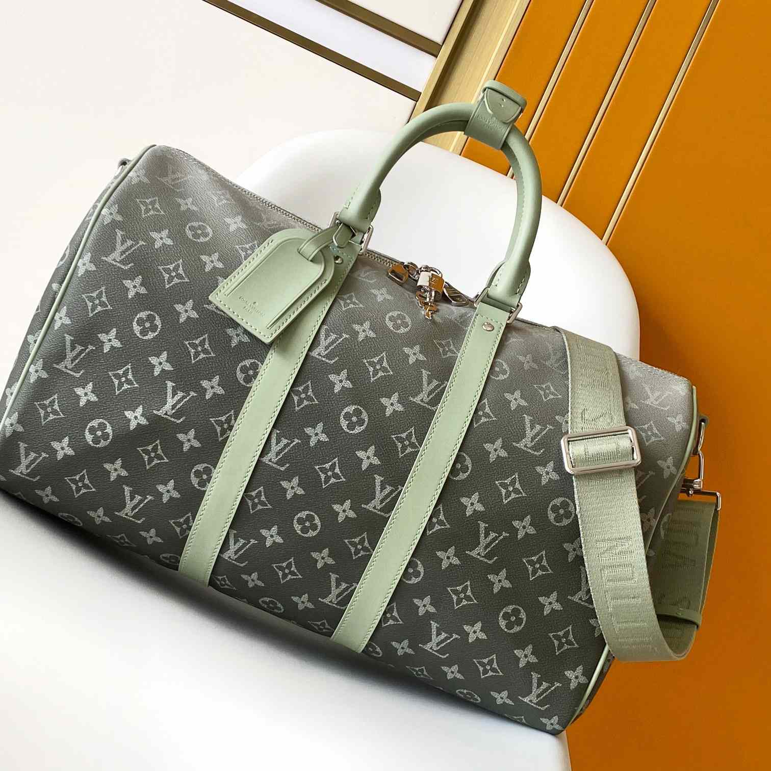 Louis Vuitton Keepall 45   M11718  - DopestKickz