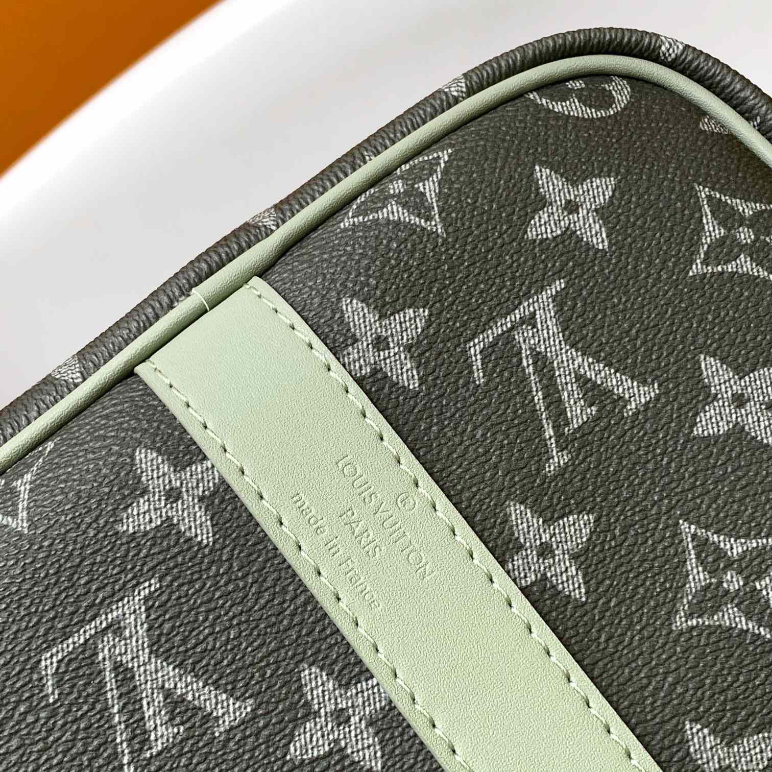 Louis Vuitton Keepall 45   M11718  - DopestKickz