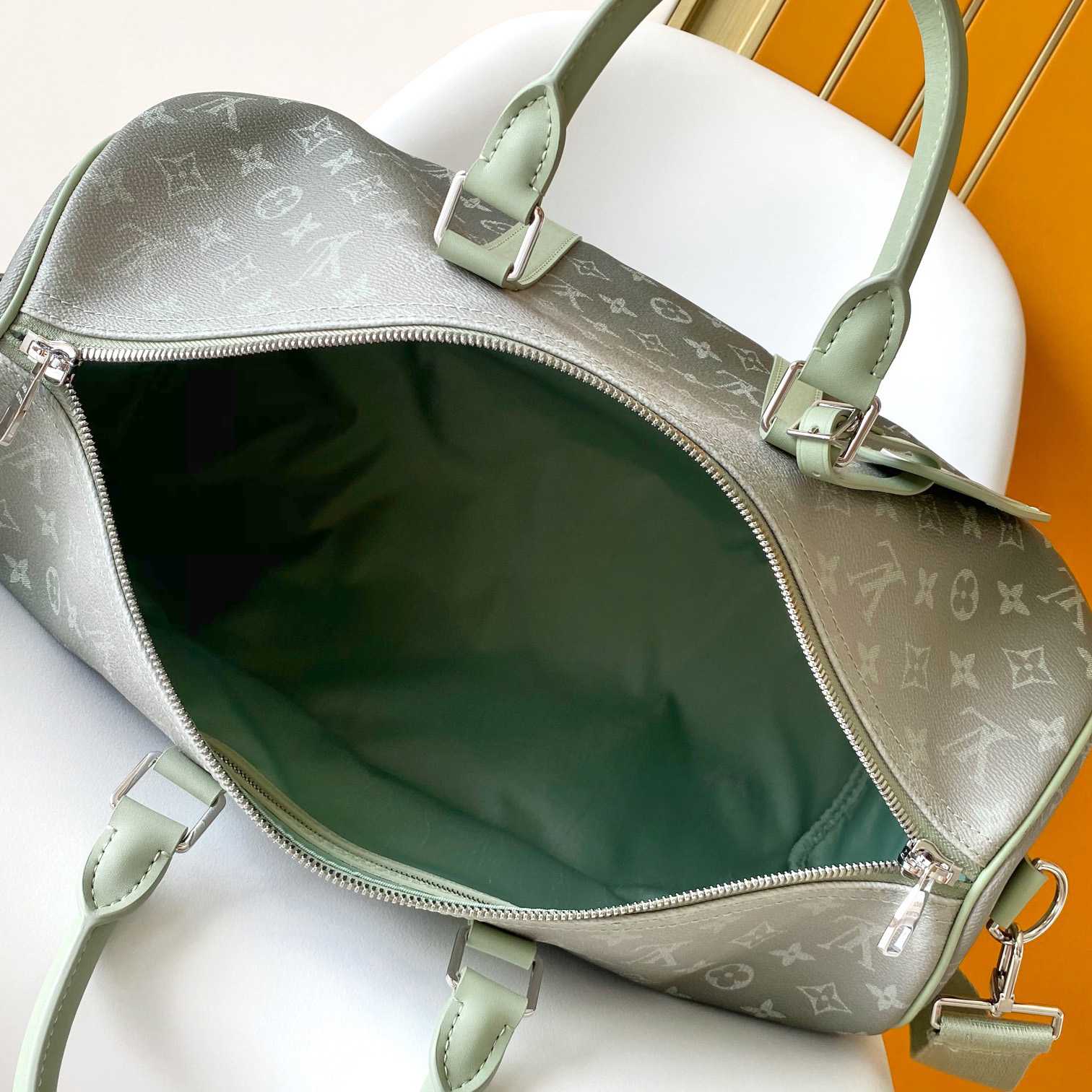 Louis Vuitton Keepall 45   M11718  - DopestKickz