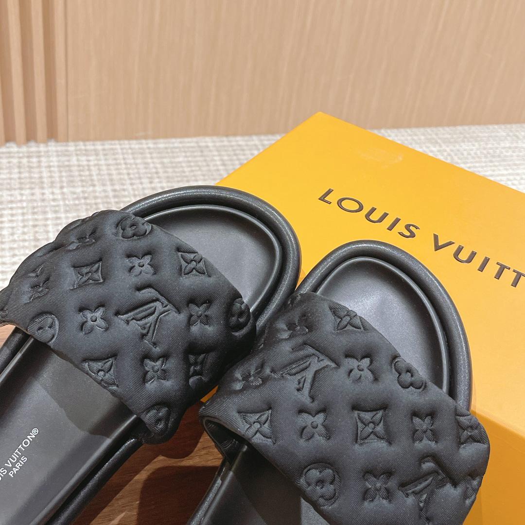 Louis Vuitton Pool Pillow Comfort Mules - DopestKickz