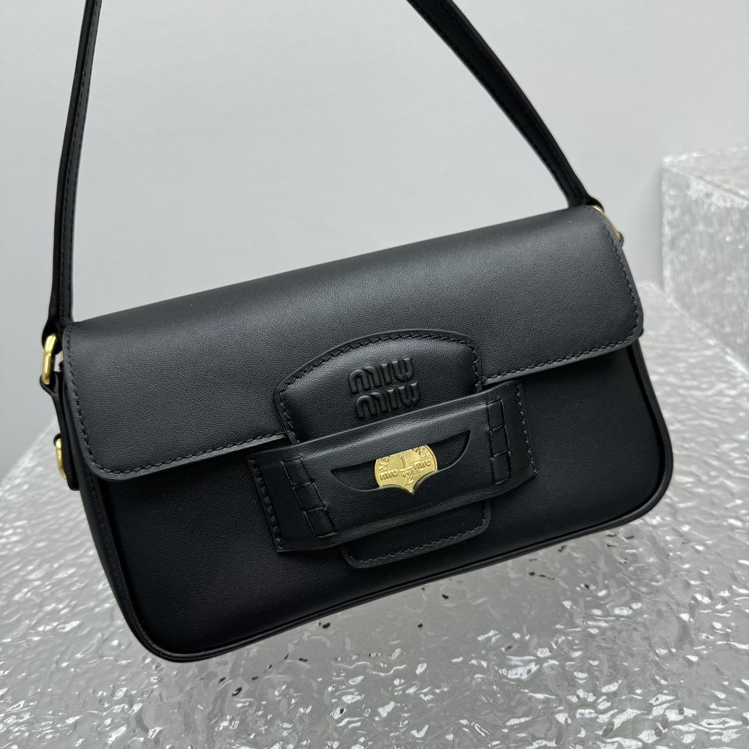 Miu Miu Penny Leather Bag - DopestKickz