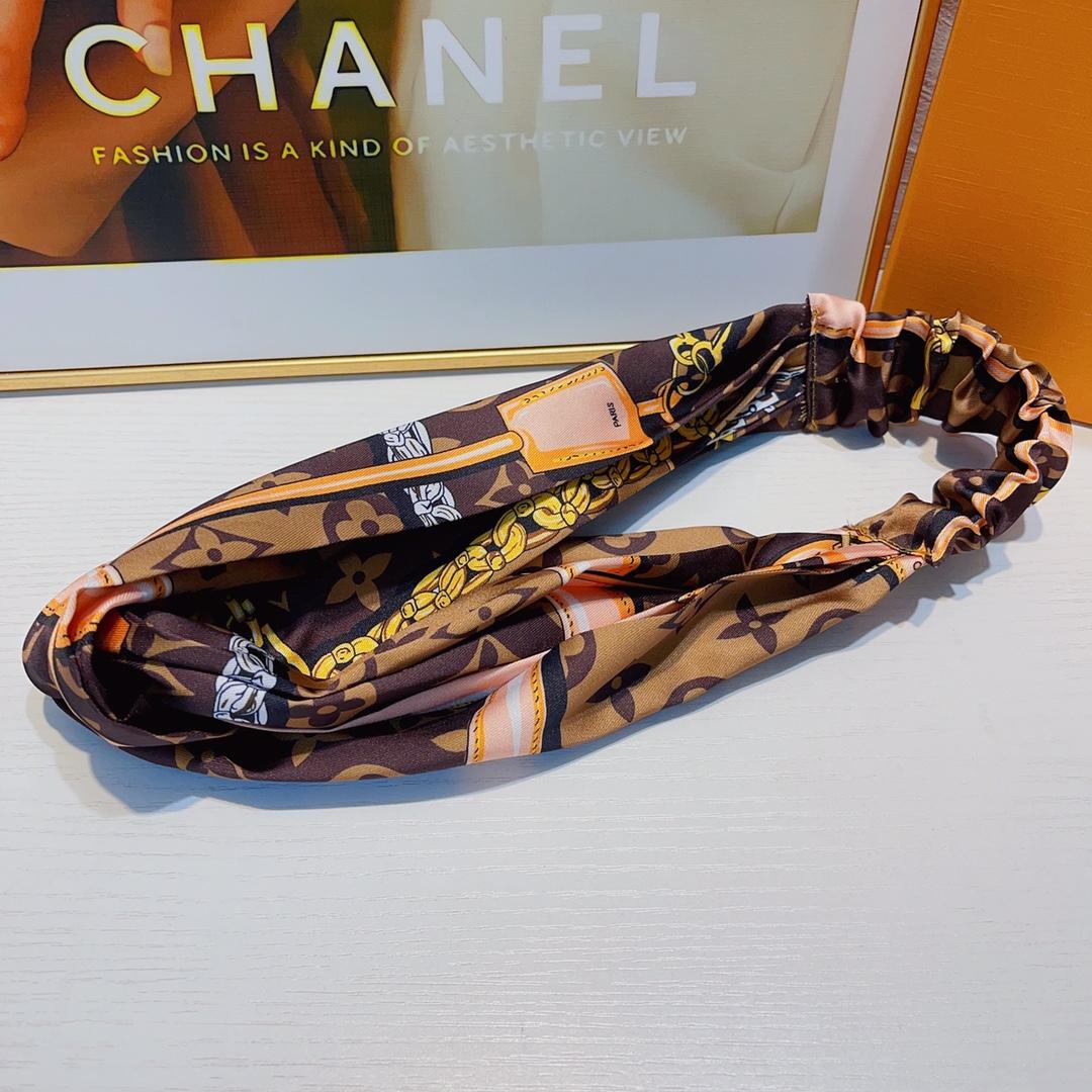 Louis Vuitton Headband  - DopestKickz