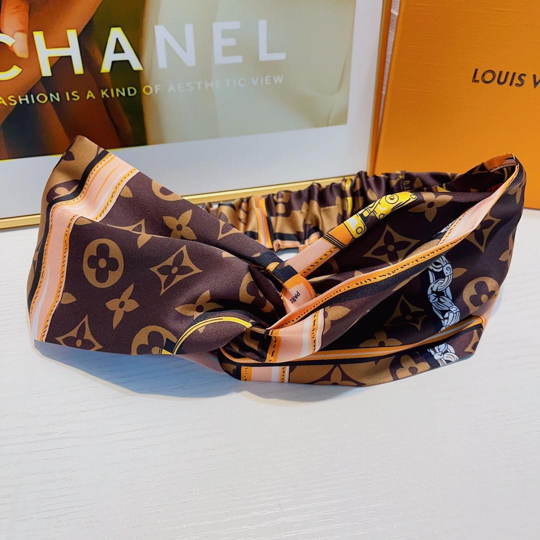 Louis Vuitton Headband  - DopestKickz