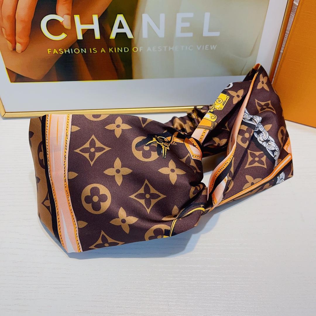 Louis Vuitton Headband  - DopestKickz