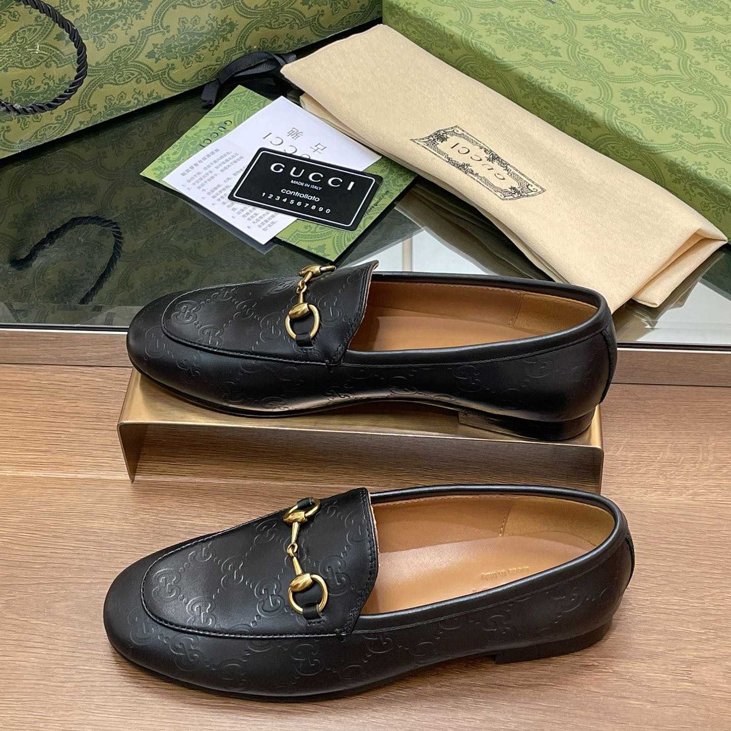 Gucci Women's Gucci Jordaan Loafer - DopestKickz