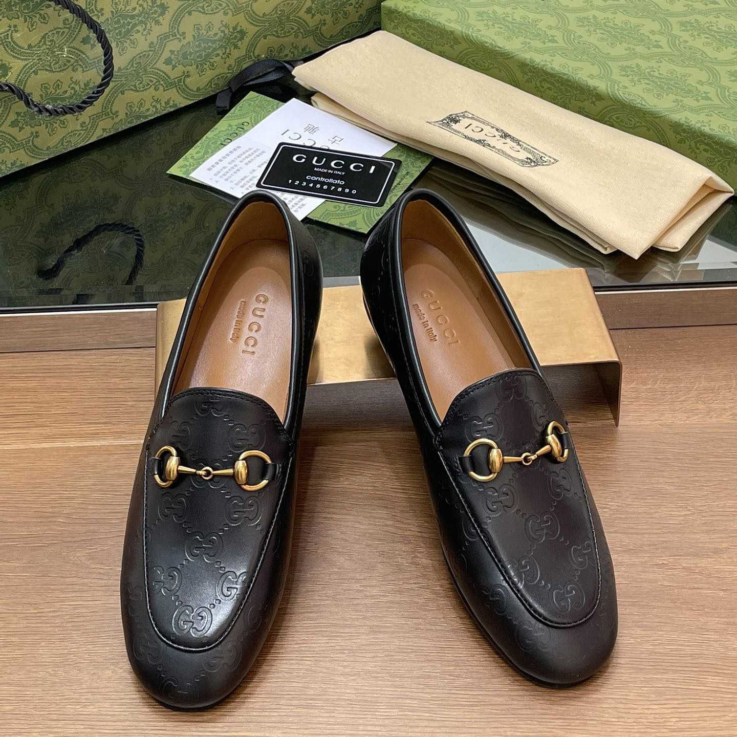 Gucci Women's Gucci Jordaan Loafer - DopestKickz