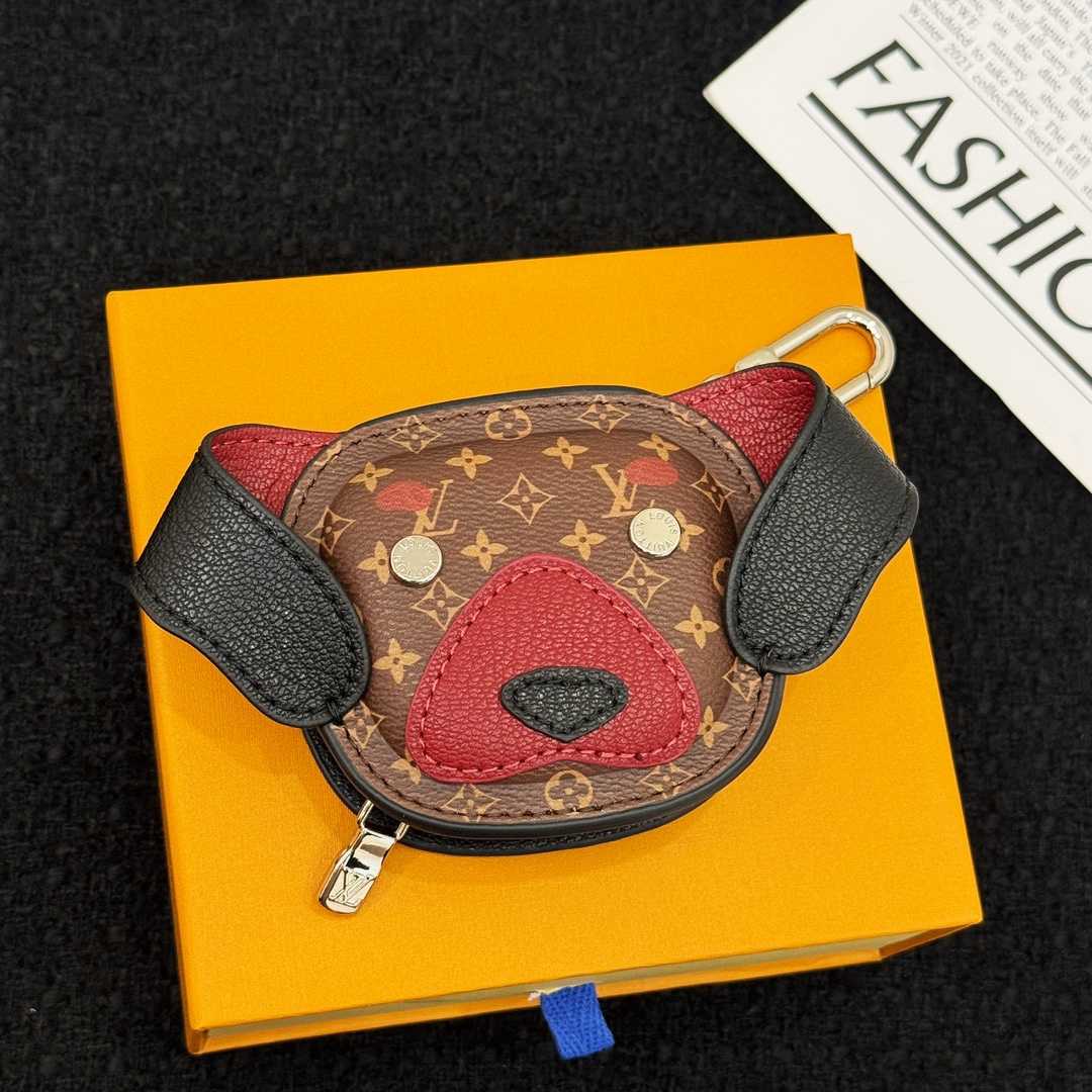 Louis Vuitton 57th Street NYC LV Dog Bag Charm  M02272 - DopestKickz