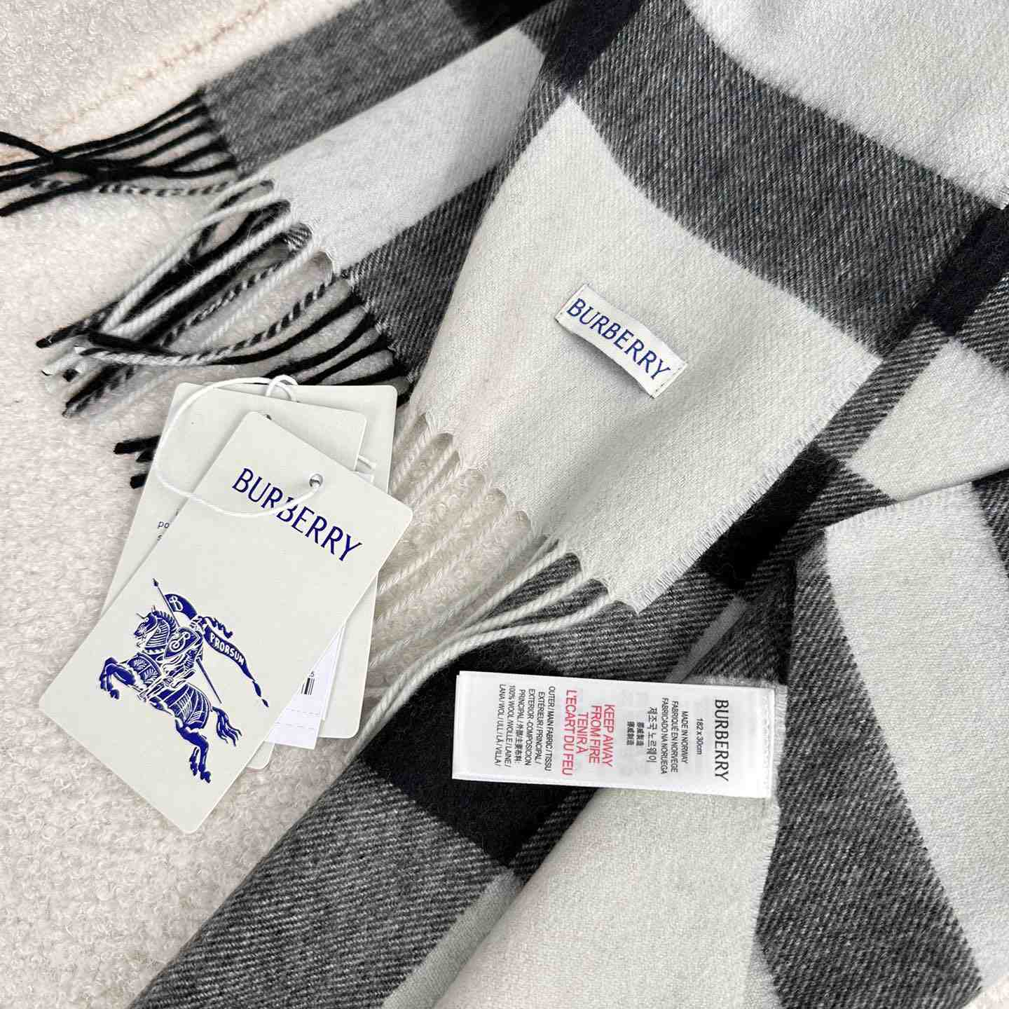 Burberry Scarf   180*40cm - DopestKickz