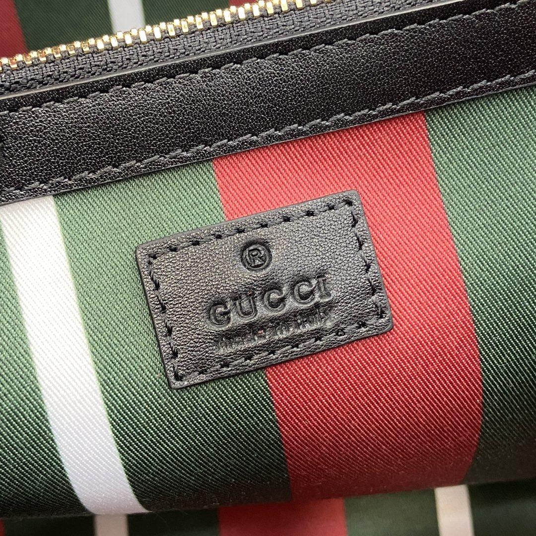Gucci GG Emblem Medium Tote Bag - DopestKickz