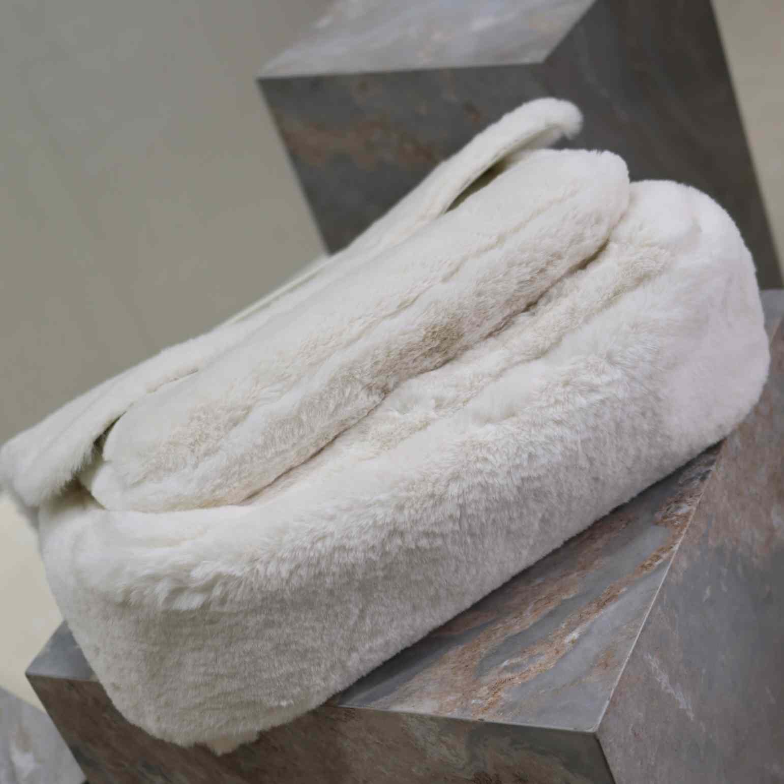 Saint Laurent Niki Oversized Soft Bag  (47×34×16cm) - DopestKickz