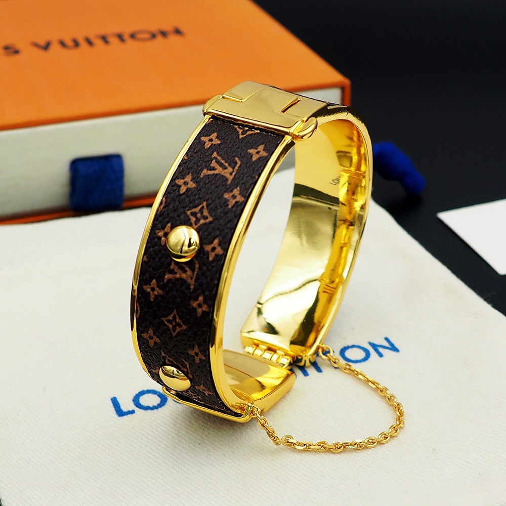 Louis Vuitton LV Signature Bracelet   M1434S - DopestKickz