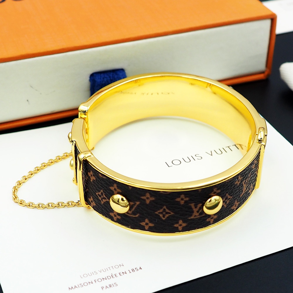 Louis Vuitton LV Signature Bracelet   M1434S - DopestKickz