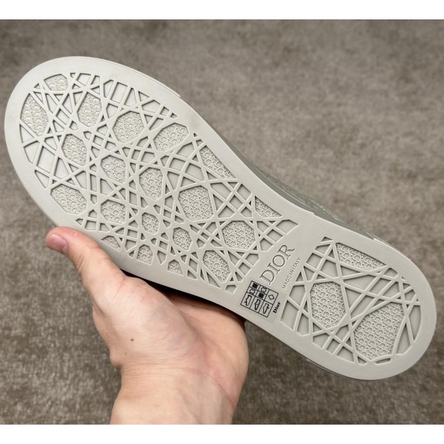 Dior B33 Sneaker   - DopestKickz