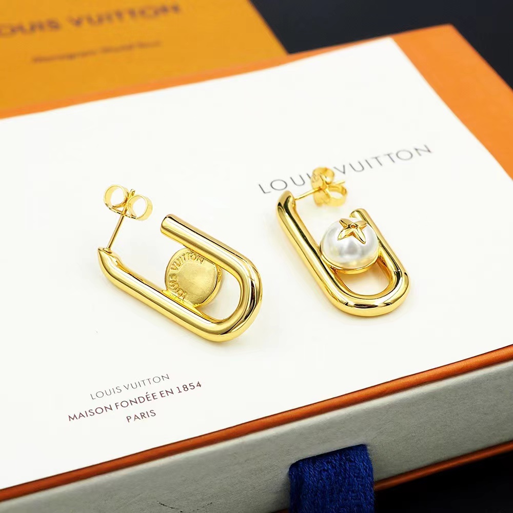 Louis Vuitton My LV Chain Pearls Earrings   M01451 - DopestKickz