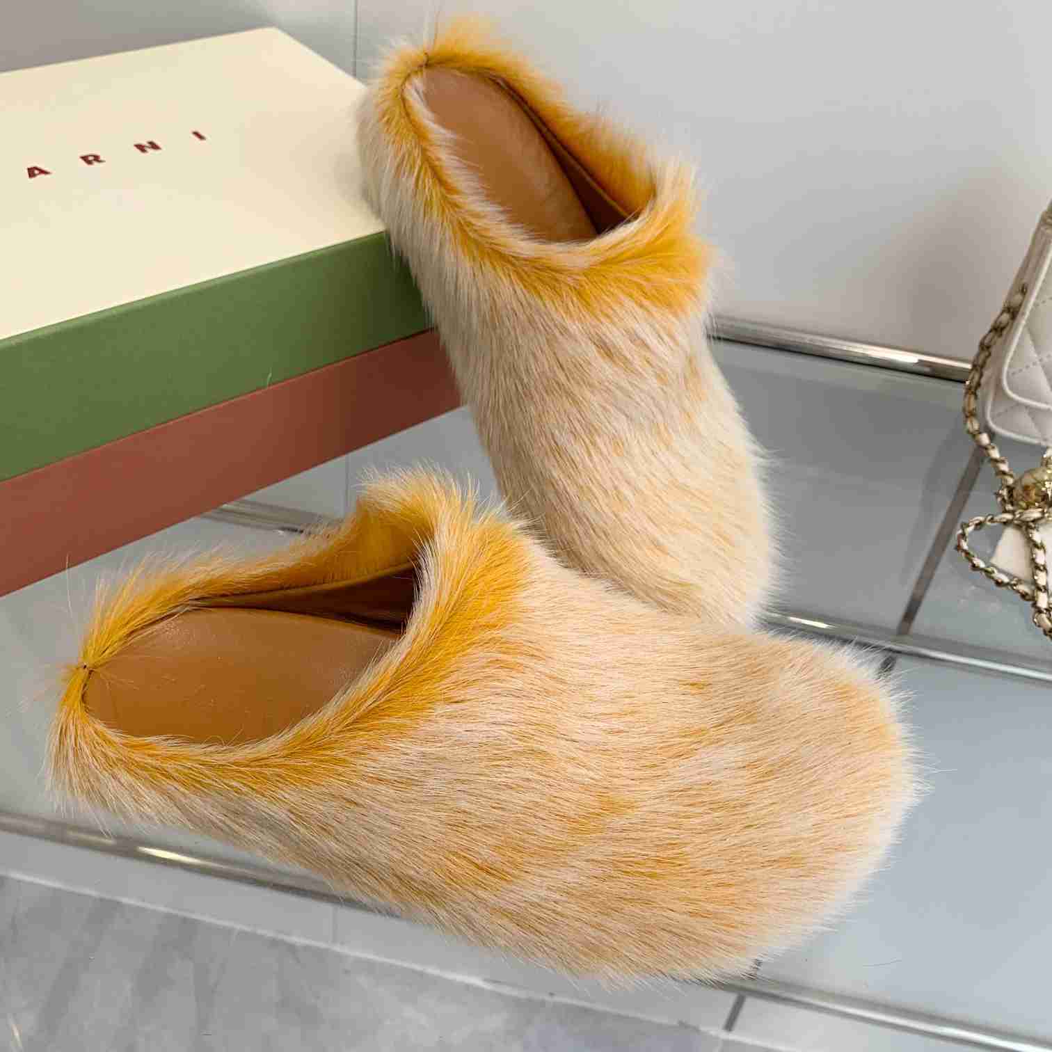 Marni Yellow Long Hair Calfskin Fussbett Sabot - DopestKickz